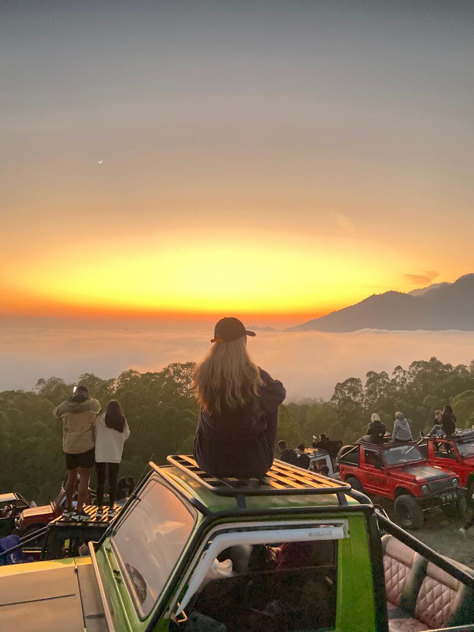 Jeep Sunrise